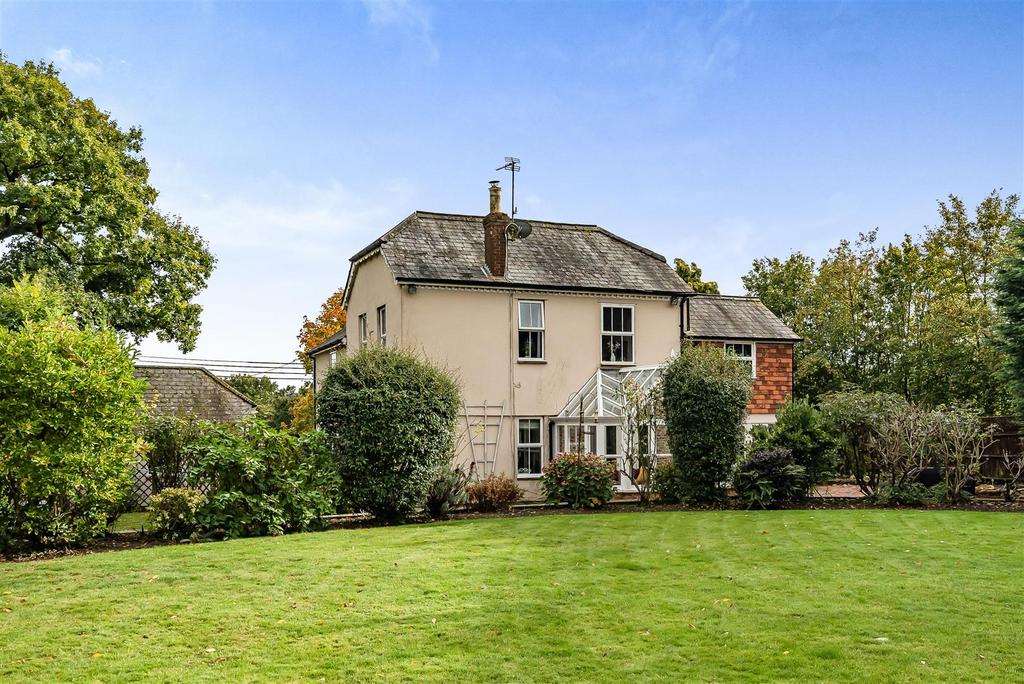 Headcorn Road, Grafty Green, Maidstone 5 bed detached house £800,000