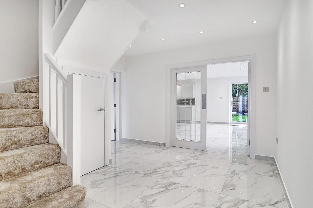 Banbury Drive, Timperley 6 bed semidetached house for sale £895,000