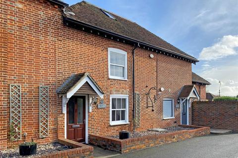 3 bedroom terraced house for sale, Main Road, Fishbourne