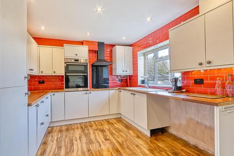 103 Derby Road, New Tupton, Chesterfield, S42 6JX