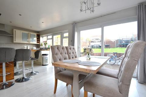 3 bedroom semi-detached house for sale - Snells Mead, Buntingford