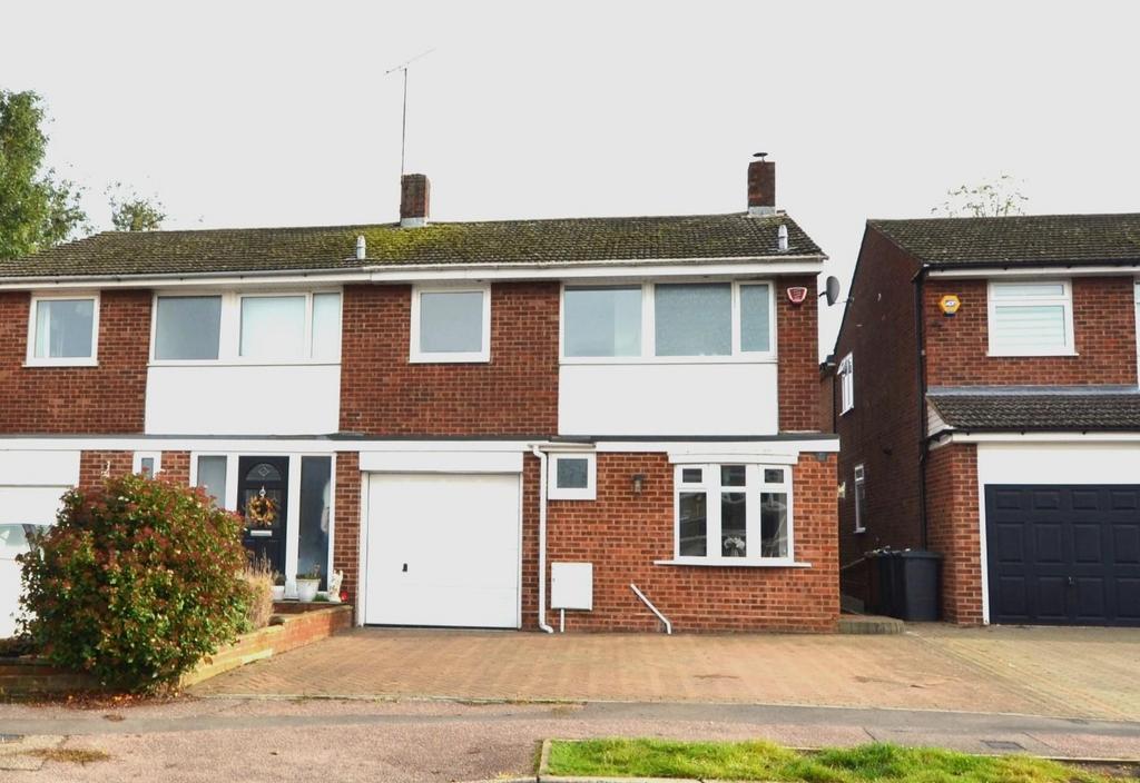 Snells Mead, Buntingford 3 bed semidetached house for sale £485,000