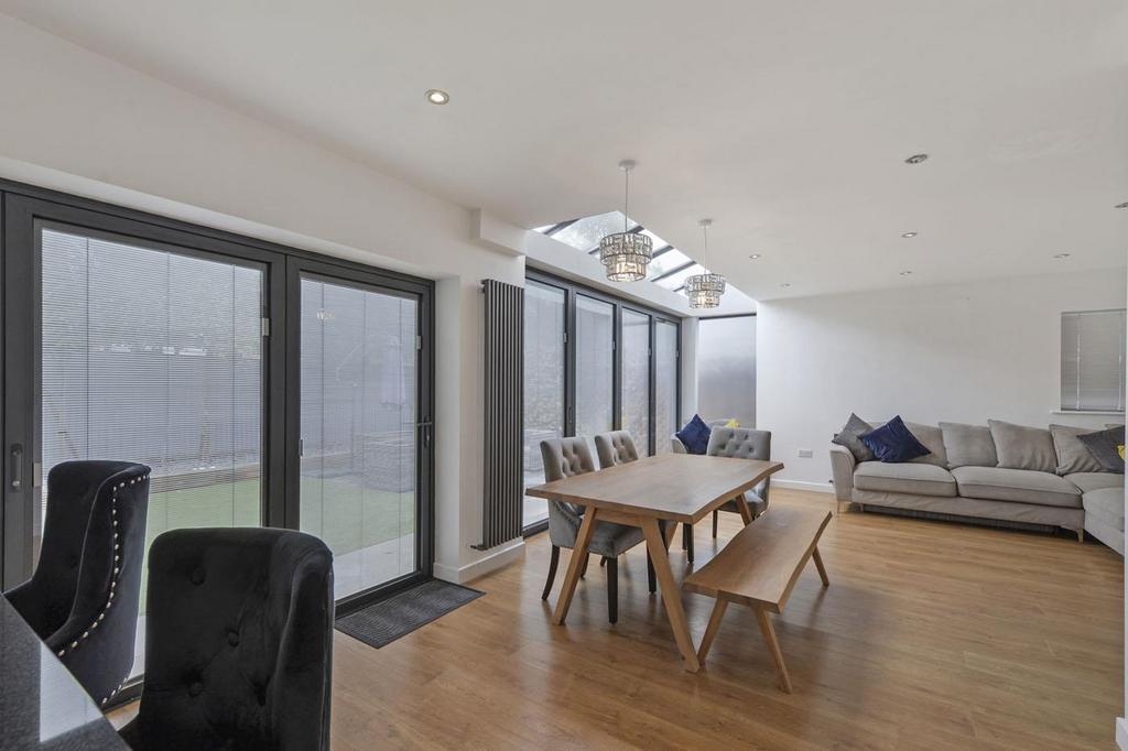 Kitchen/Diner/Family Room