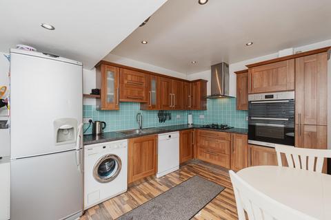 9 Cardinal Close, Worcester Park, KT4 7EH