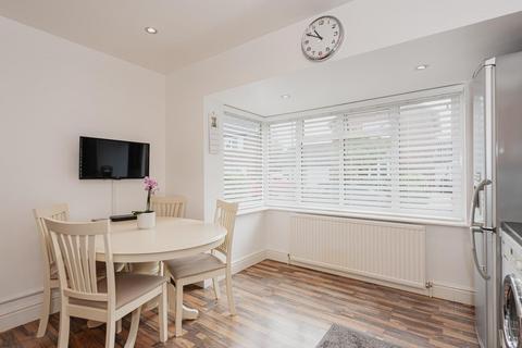 9 Cardinal Close, Worcester Park, KT4 7EH