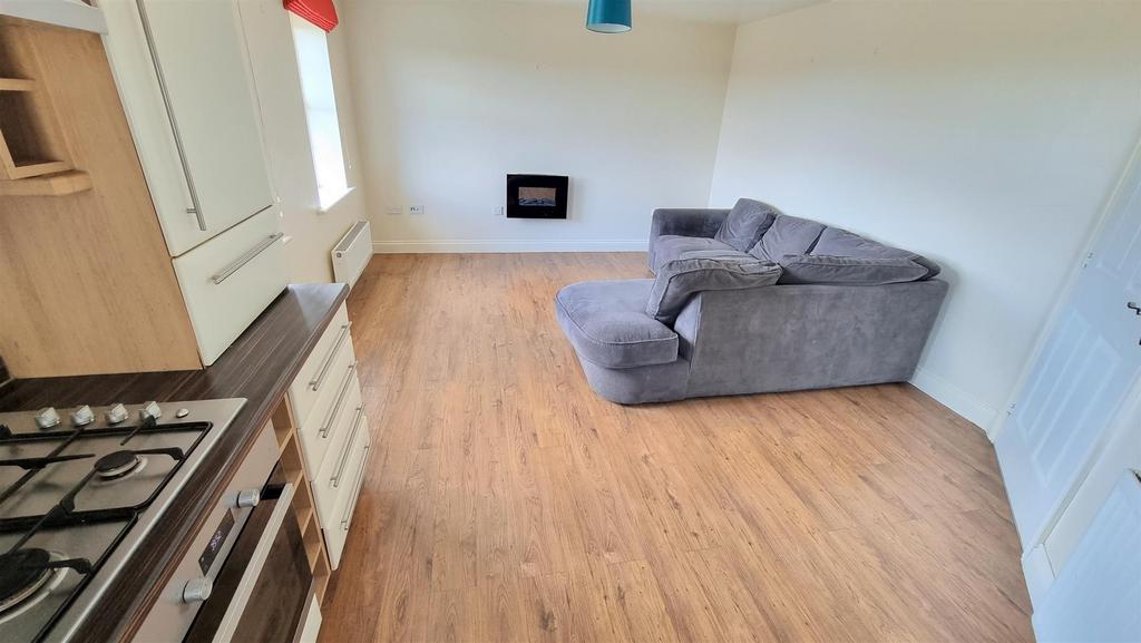 Wharf Gardens, Bingham 2 bed apartment to rent £850 pcm (£196 pw)