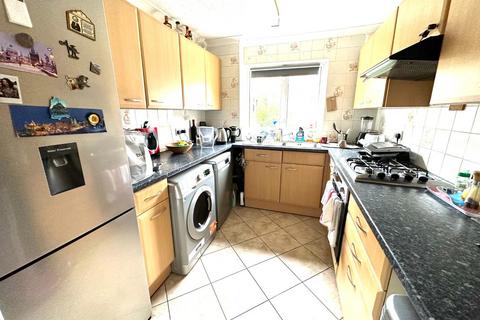 28 Crane Walk, Northampton, NN3 8YE