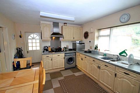 56 Stephenson Close, Glascote, Tamworth, B77 2DQ