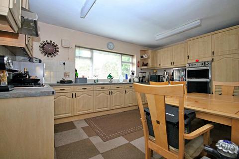 56 Stephenson Close, Glascote, Tamworth, B77 2DQ