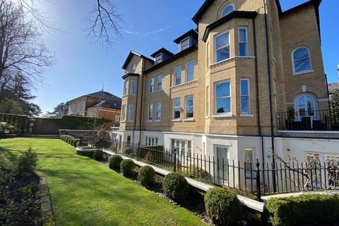 3 bedroom apartment to rent, Chesham Place, Bowdon, Altrincham