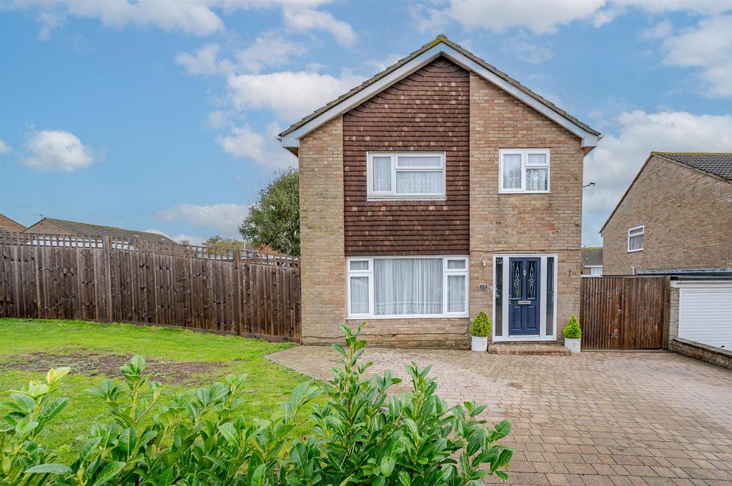Barn Rise, SEAFORD 4 bed house £450,000