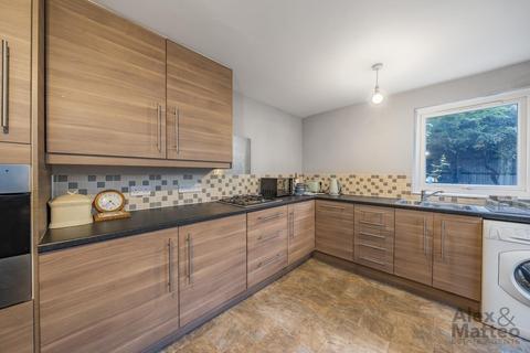 15 Clements Road, London, SE16 4DW