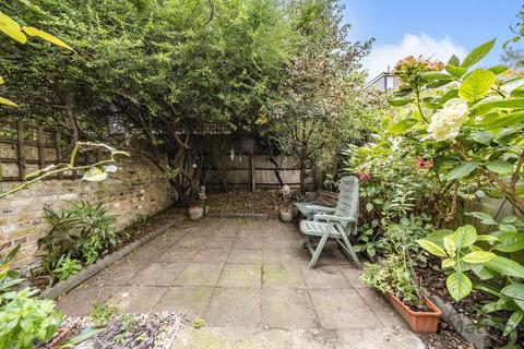 15 Clements Road, London, SE16 4DW