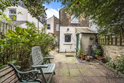 15 Clements Road, London, SE16 4DW