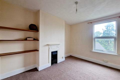 2 bedroom flat to rent, Bath road, Stroud