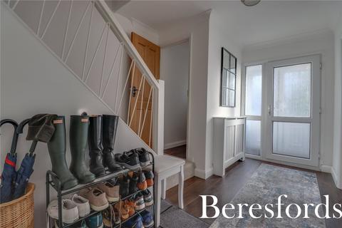 8 Longfellow Drive, Hutton, Brentwood, CM13 2QQ