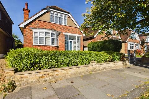 2 bedroom detached house for sale, Chamberlain Way, Pinner, Middlesex, HA5