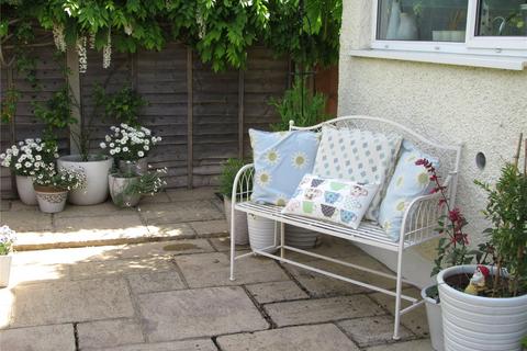 3 Chamberlain Way, Pinner, HA5 2AZ