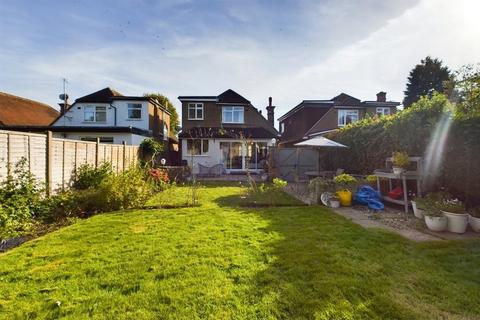 3 Chamberlain Way, Pinner, HA5 2AZ