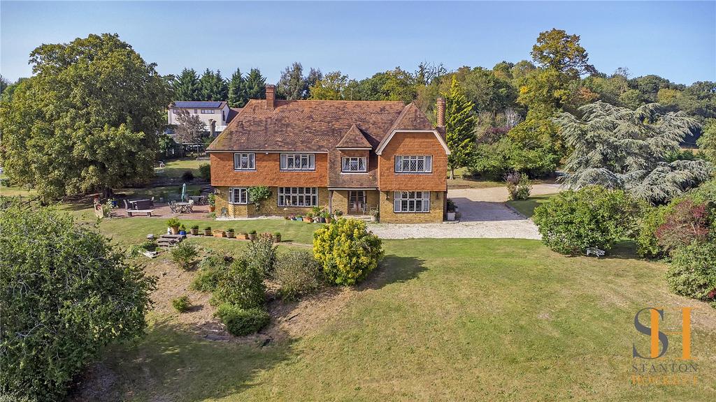 Brock Hill, Runwell, Wickford, Essex, SS11 5 bed equestrian property