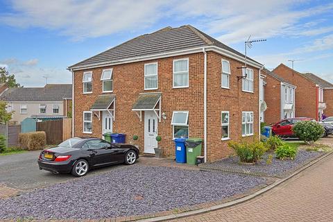 2 bedroom semi-detached house to rent, Wadham Place, Sittingbourne, Kent, ME10