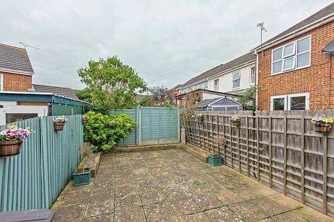 2 bedroom semi-detached house to rent, Wadham Place, Sittingbourne, Kent, ME10