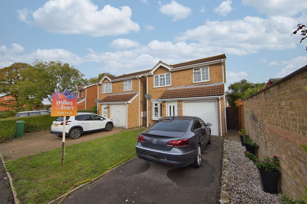 Naseby Avenue, Folkestone, CT20 3 bed detached house for sale £325,000