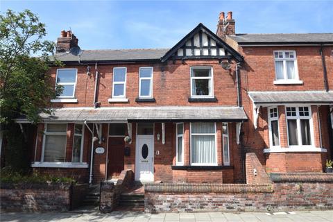 3 bedroom terraced house to rent, Prospect Road, Scarborough, YO12