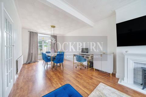 4 Thaxted Road, London, SE9 3PU