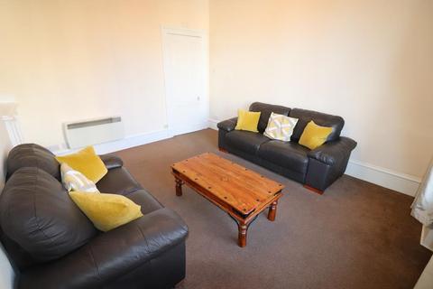 1 bedroom flat to rent, Hollybank Place, First Floor Right (Rear), AB11