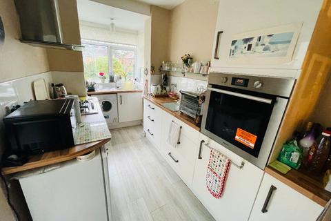 62 Bushmore Road, Hall Green, Birmingham, B28 9QX