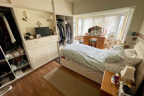 62 Bushmore Road, Hall Green, Birmingham, B28 9QX