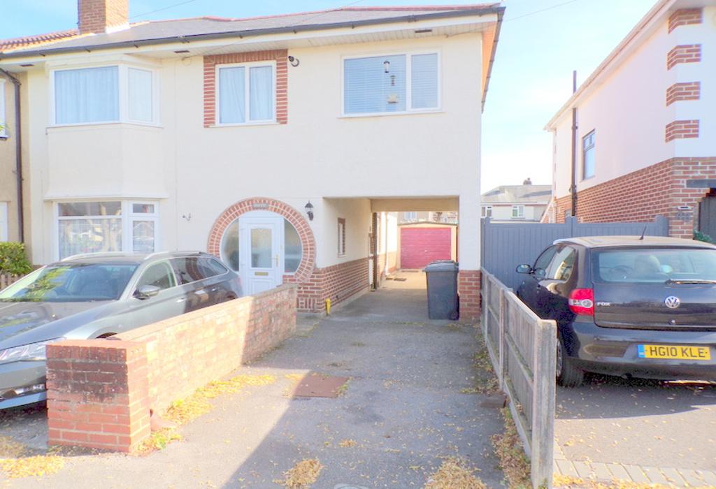 Claremont Avenue, Bournemouth, Dorset 2 bed semidetached house £259,950
