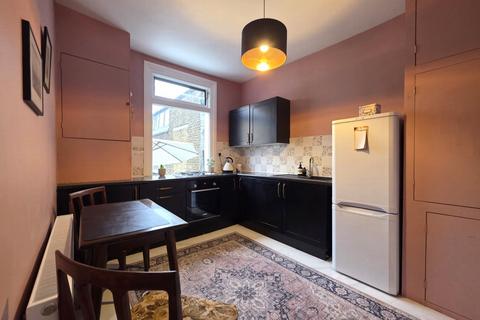 2 bedroom flat to rent, Bavaria Road, Archway, N19