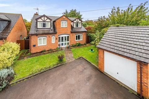 4 bedroom detached house for sale, Simons Close,  Broughton Hackett,  WR7