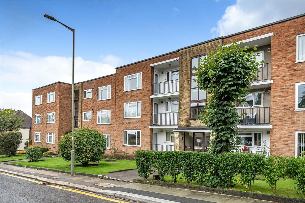 Manor Road, EN5 2 bed apartment for sale £390,000