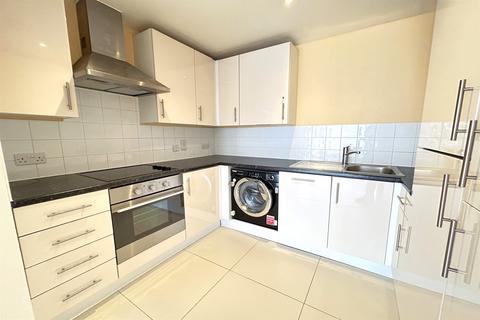 1 bedroom apartment to rent, Signal Building, High Point Village, Hillingdon, UB3