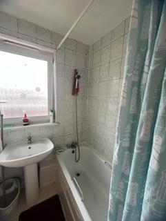 124 Plumstead Road, London, SE18 7DW