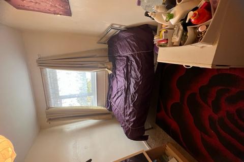 124 Plumstead Road, London, SE18 7DW