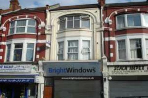 3 bedroom flat to rent, Church Road, Willesden, NW10