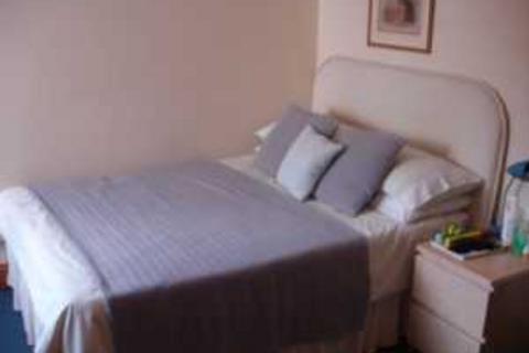 3 bedroom flat to rent, Church Road, Willesden, NW10