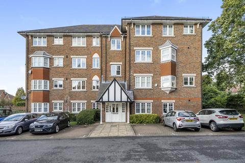 2 bedroom flat for sale, Fawcett Close, Streatham, London, SW16