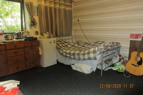 1 bedroom flat for sale, Flat ,  Hallgate, Bradford