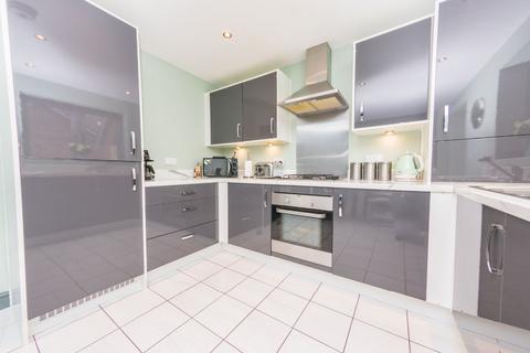 25 Park Way, Castleford, WF10 1BU
