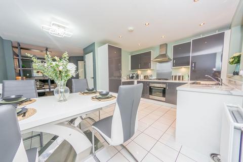 25 Park Way, Castleford, WF10 1BU