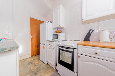 34 Tilbury Mount, Leeds, LS11 0DB