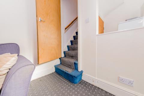 34 Tilbury Mount, Leeds, LS11 0DB