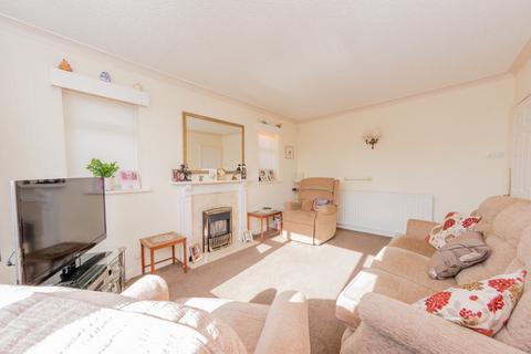 2 bedroom detached bungalow for sale - Tingley, Wakefield WF3