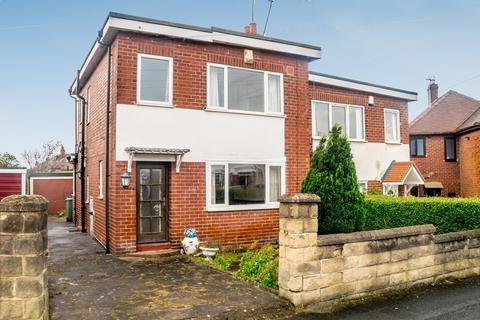 3 bedroom semi-detached house for sale, Parkwood Drive, Beeston, Leeds