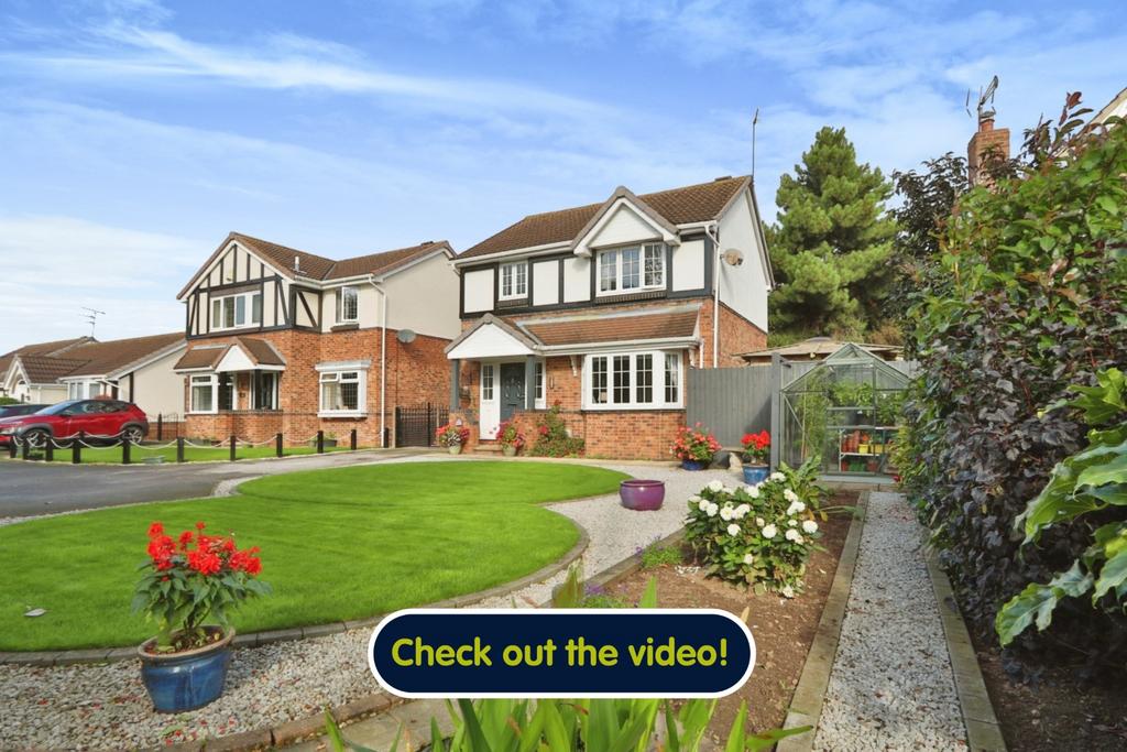 St. Peters View, Bilton, Hull, East... 3 bed detached house £275,000